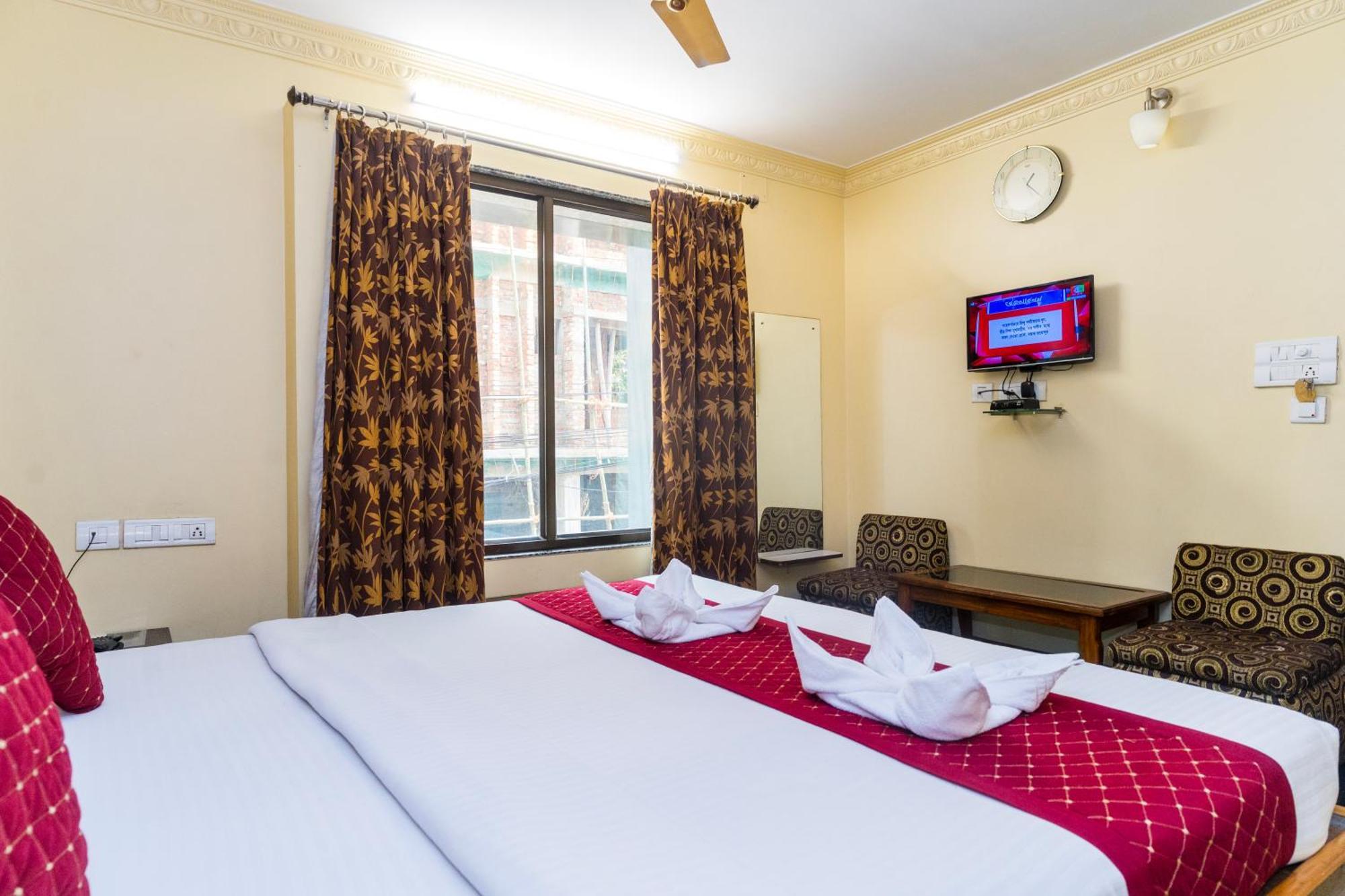 Apples Balaji Inn Силигури Экстерьер фото